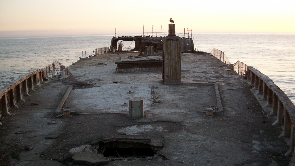 100_1101 The top of the cement boat in Seacliff Beach in Aptos, CA